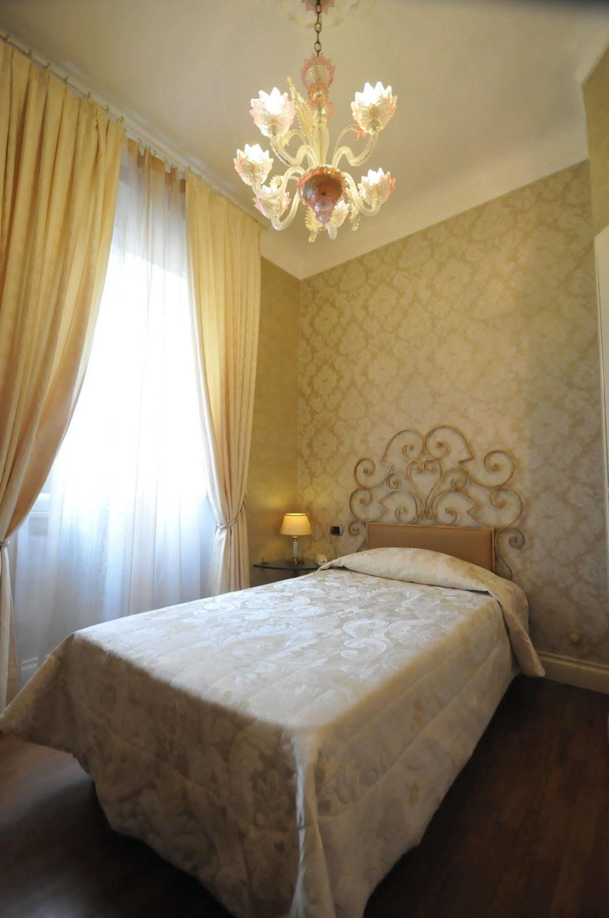 C-Hotels De Rose Palace Floransa Dış mekan fotoğraf