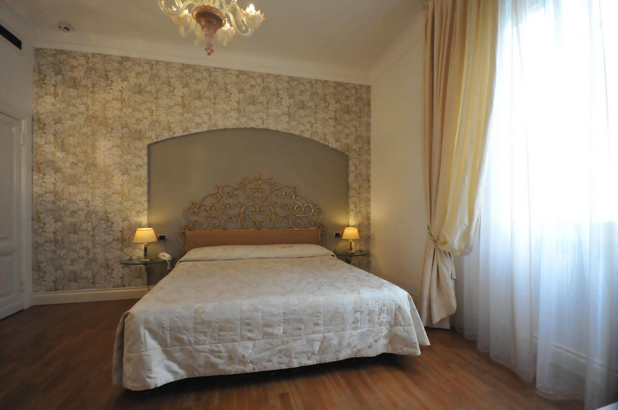C-Hotels De Rose Palace Floransa Dış mekan fotoğraf