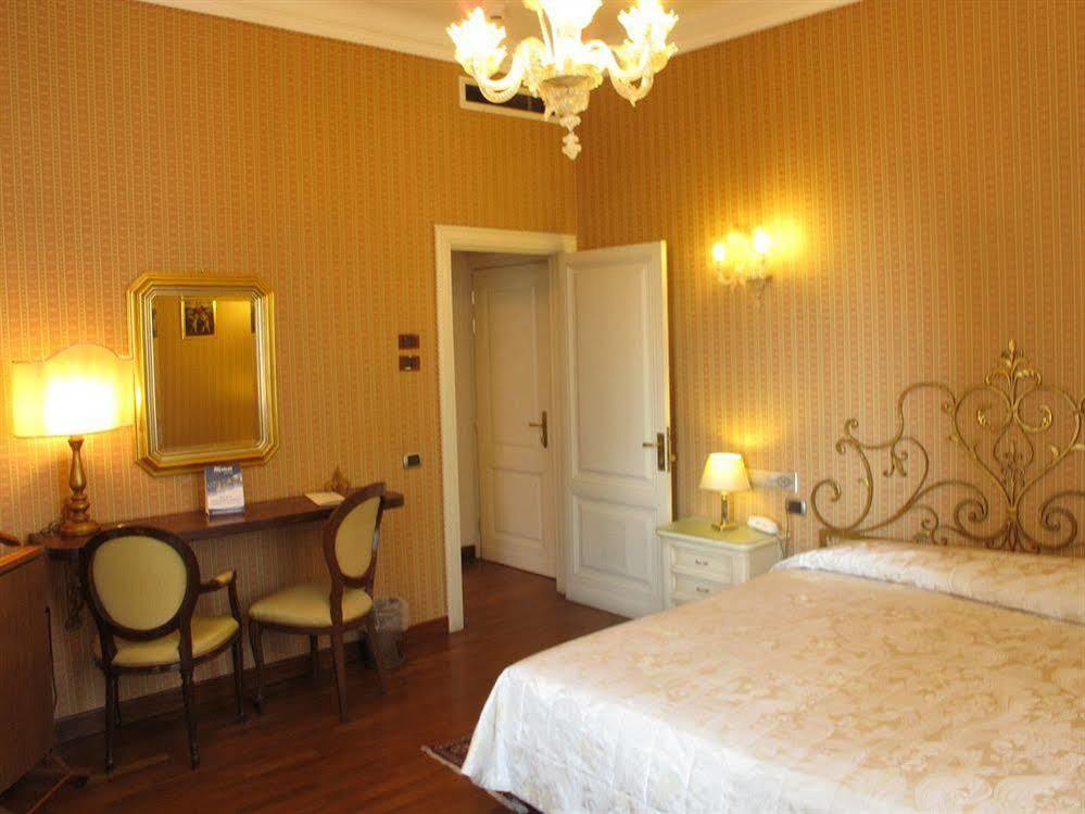 C-Hotels De Rose Palace Floransa Dış mekan fotoğraf