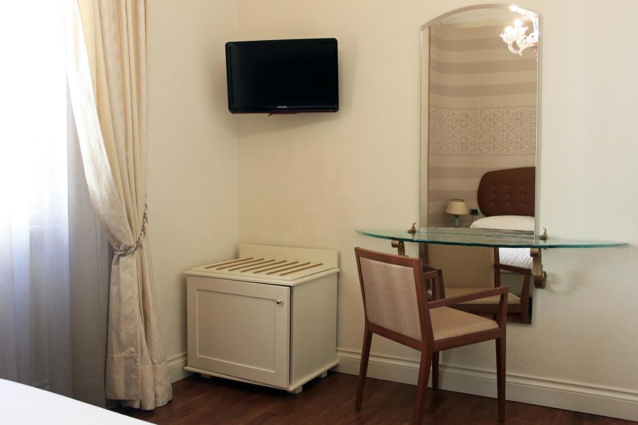 C-Hotels De Rose Palace Floransa Dış mekan fotoğraf