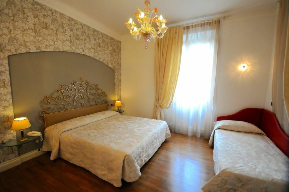 C-Hotels De Rose Palace Floransa Dış mekan fotoğraf